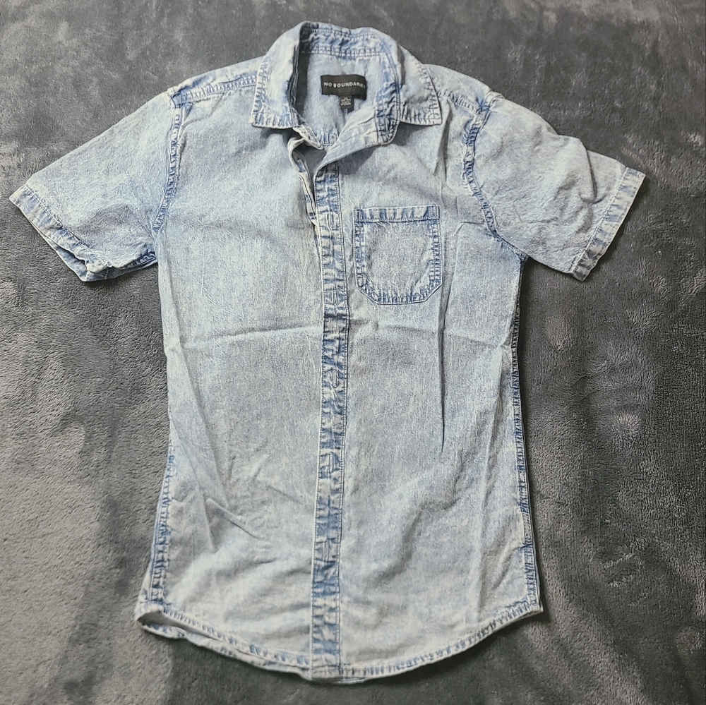 No Boundry Button up